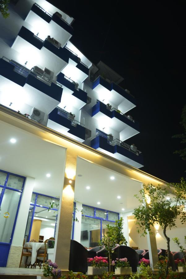 Blue Balcony Hotel Голем Экстерьер фото